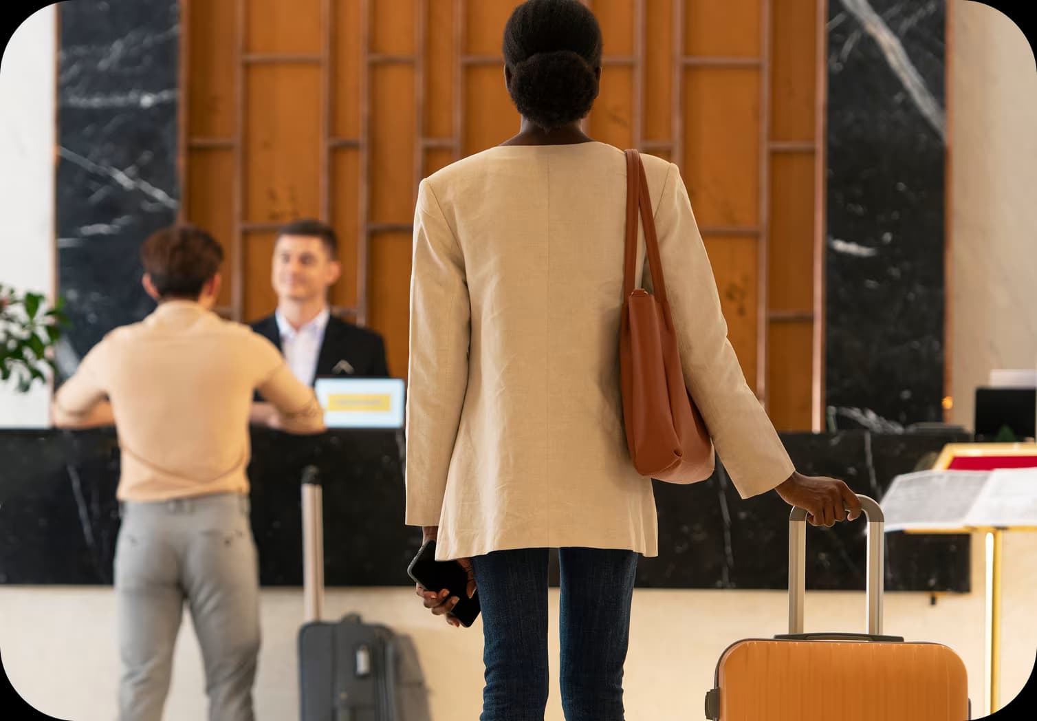 Beyond the Front Desk: How Smart Hotels Use Data to Grow Revenue